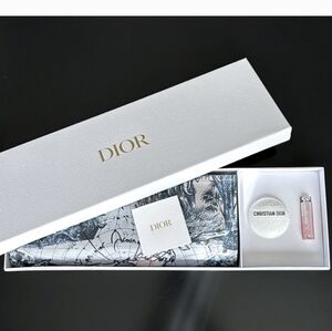 NIBbDIOR VIP Boxed Platinum Gift Set Large Tote + Le Baume + Lip Glow.